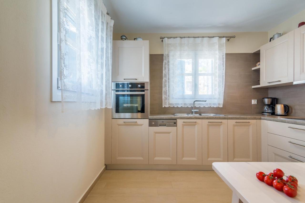 Villa Blue Sky Tripití Dış mekan fotoğraf